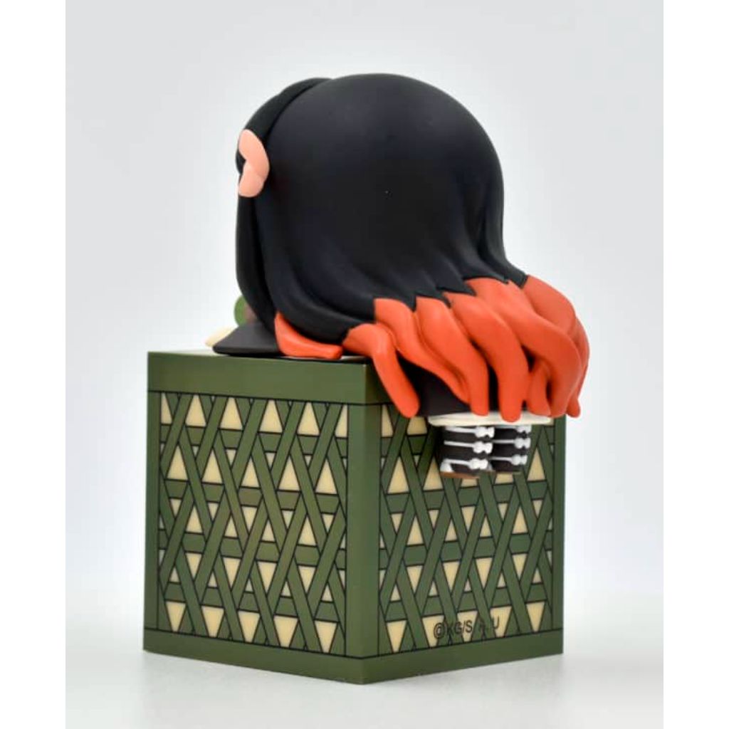 FuRyu Nezuko Collection Ver C Kimetsu No Yaiba Hikkake Figure