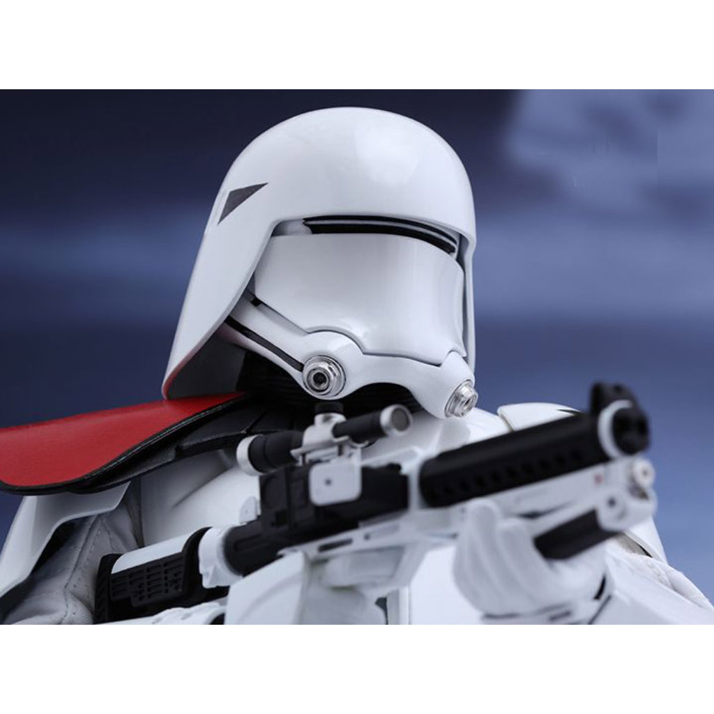 Hot Toys First Order Snowtrooper Officer MMS322