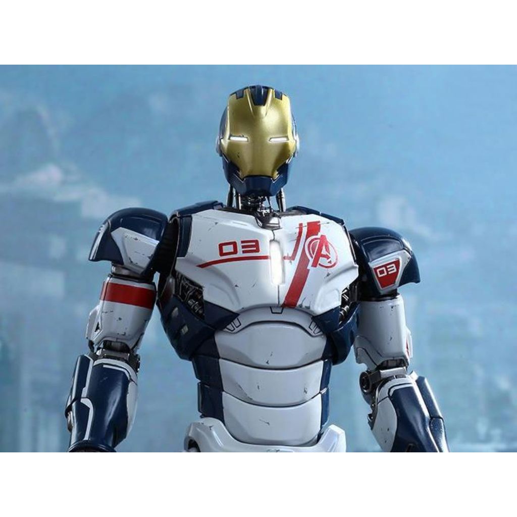 Hot Toys MMS299 Iron Legion Age Of Ultron