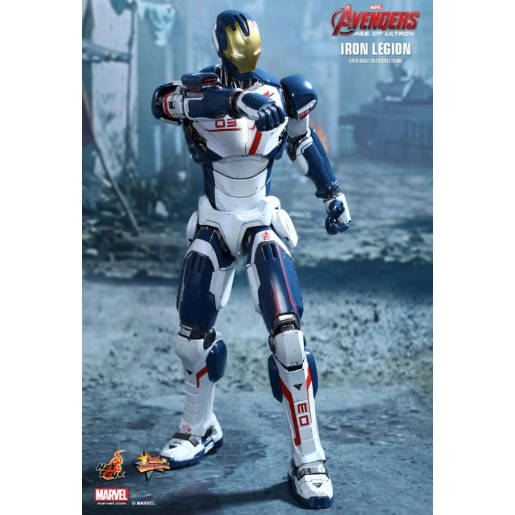 Hot Toys MMS299 Iron Legion Age Of Ultron