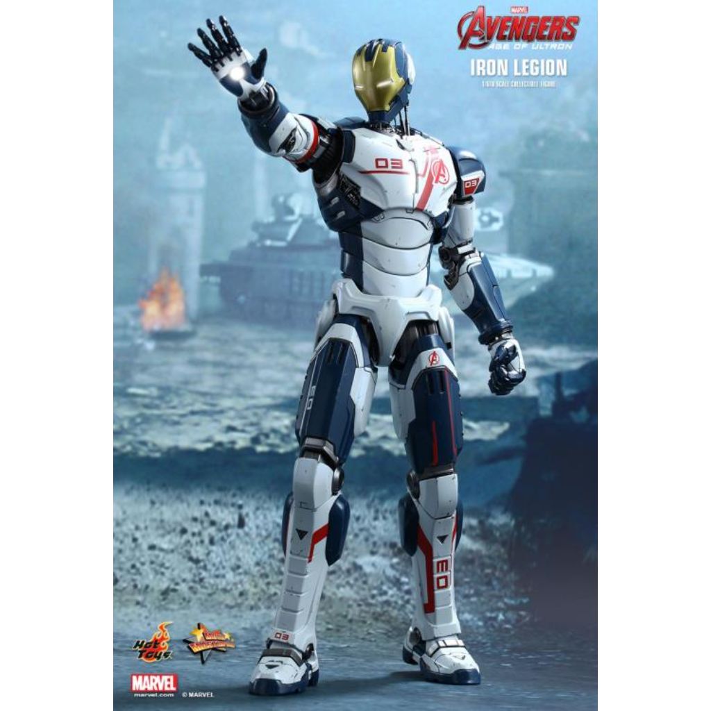 Hot Toys MMS299 Iron Legion Age Of Ultron