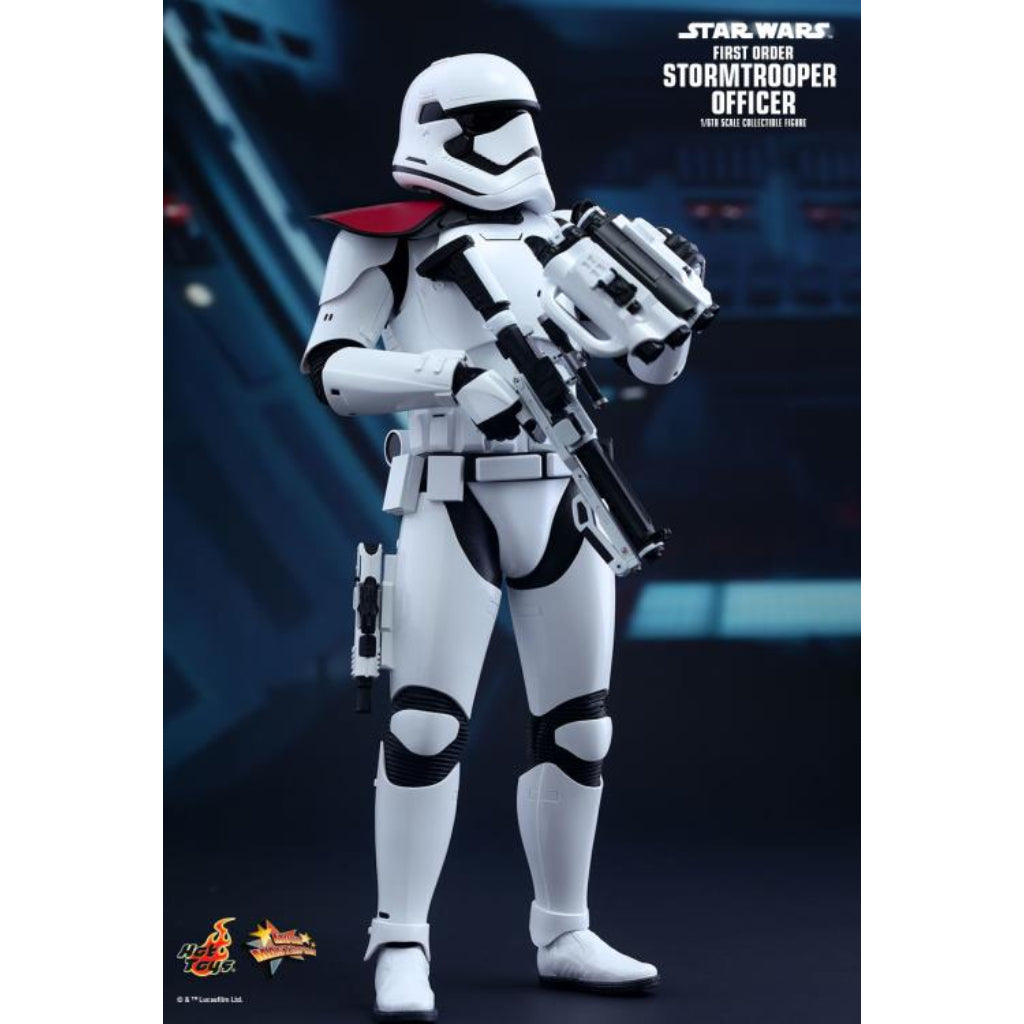 Hot Toys MMS334 First Order Stormtrooper Officer