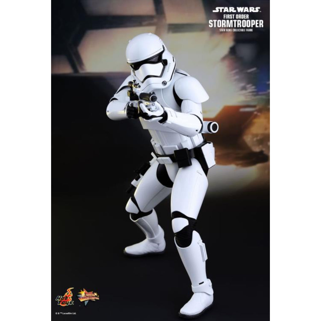 Hot Toys MMS335 First Order Officer & Stormtrooper