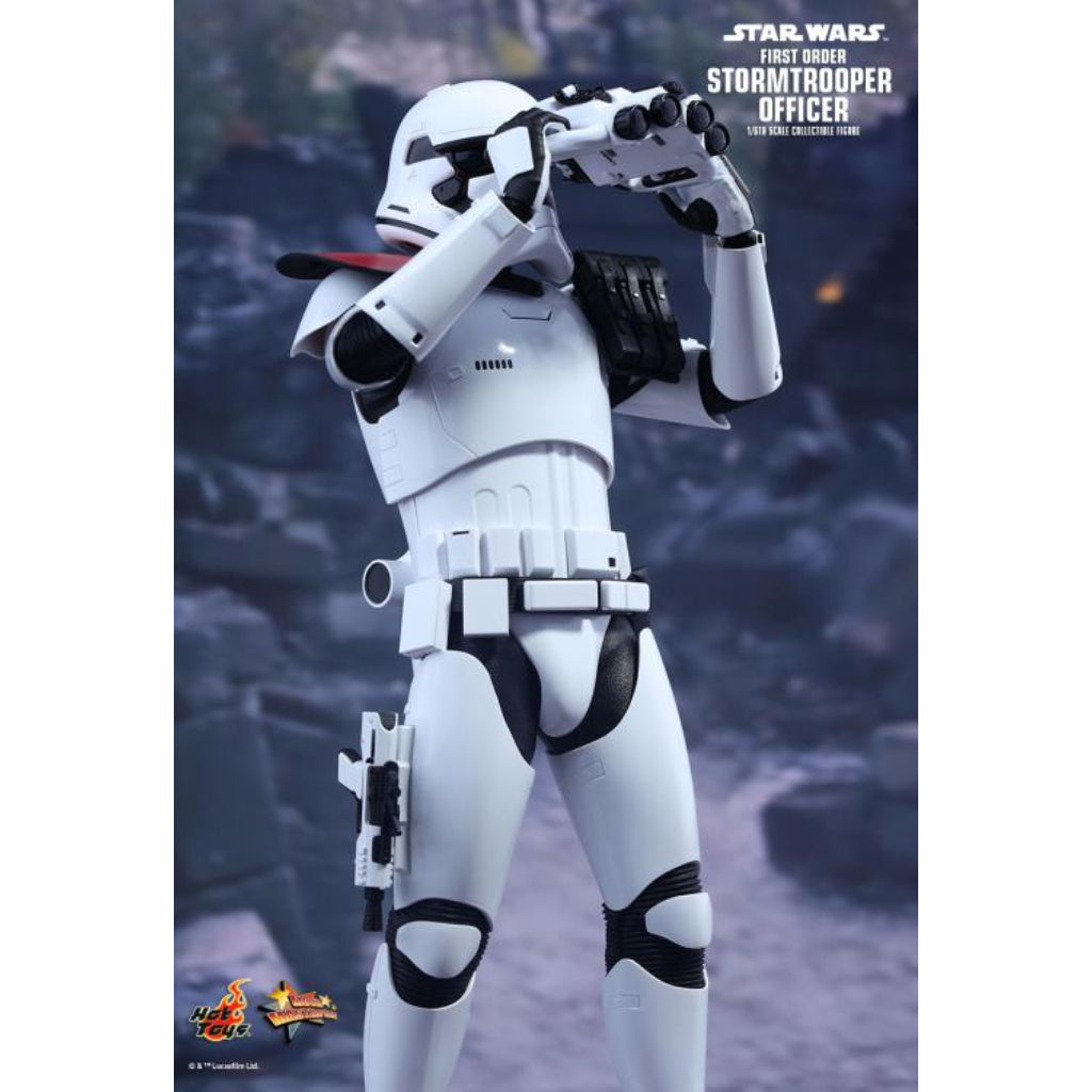 Hot Toys MMS335 First Order Officer & Stormtrooper