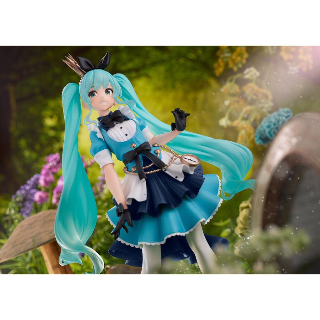 Taito AMP Hatsune Miku Princess Alice Ver. Figure