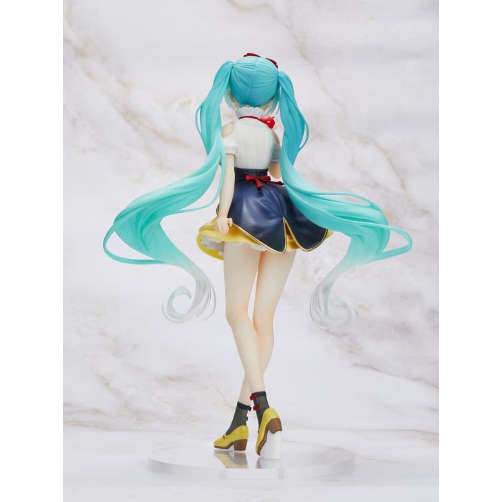 Taito Hatsune Miku Snow White Wonderland Figure