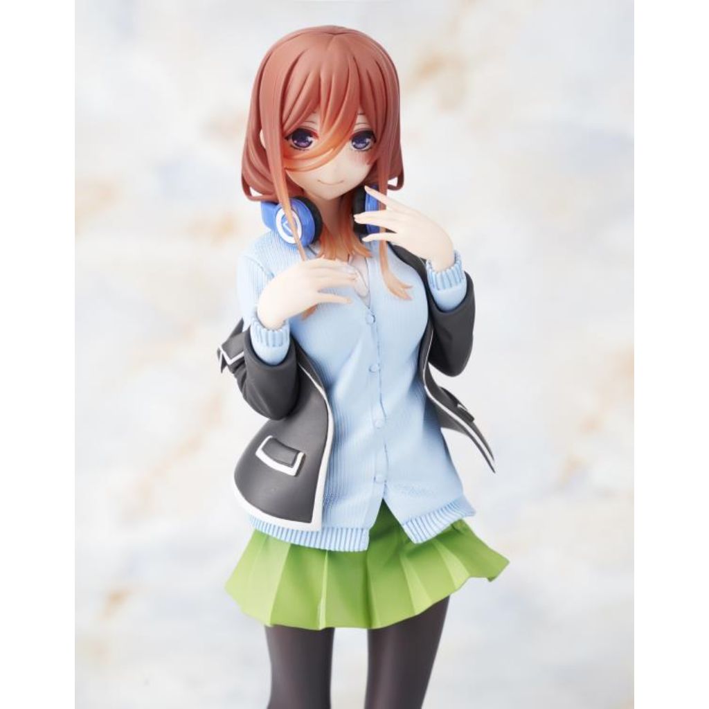 Taito Nakano Miku Uniform Ver The Quintessential Quintuplets Coreful Figure