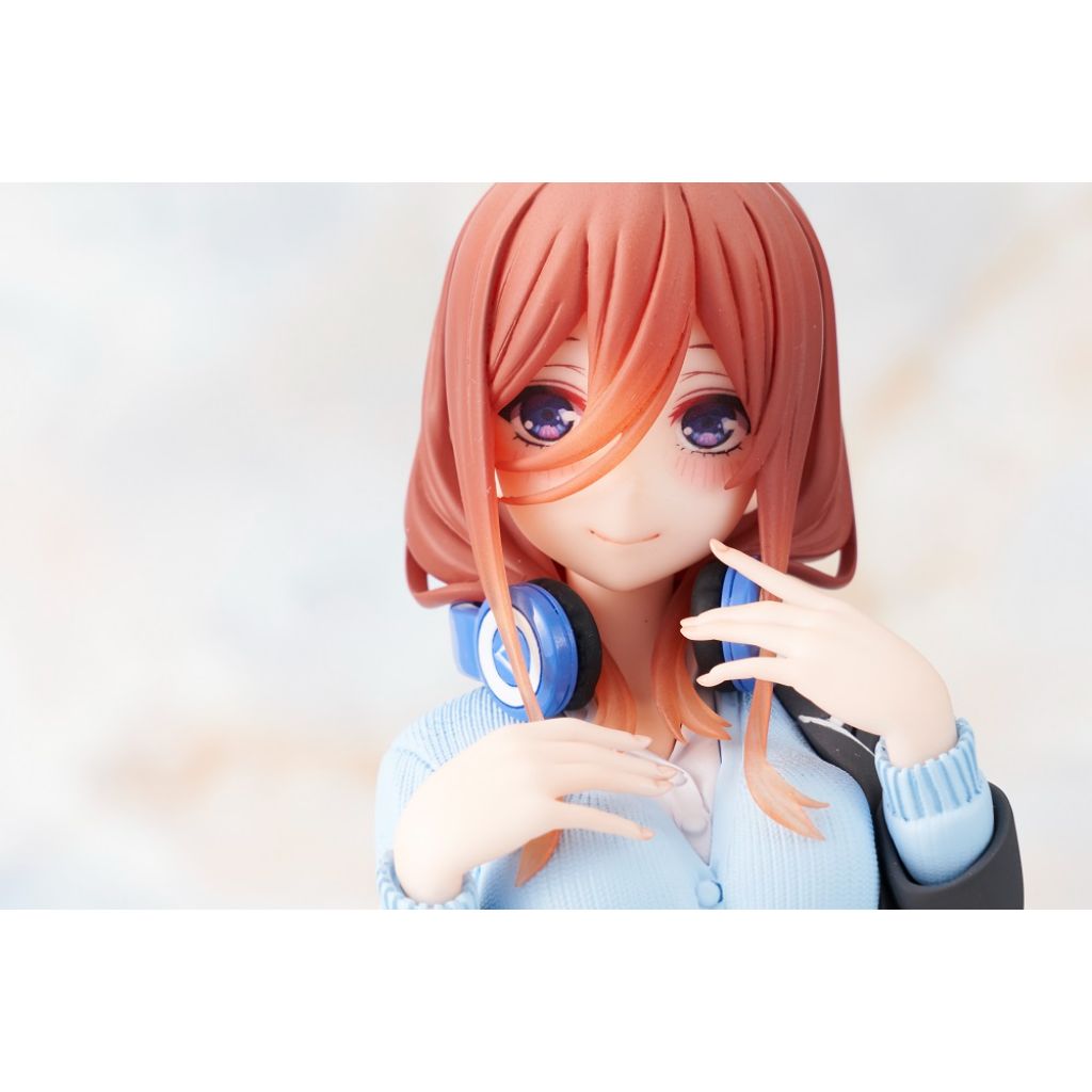 Taito Nakano Miku Uniform Ver The Quintessential Quintuplets Coreful Figure
