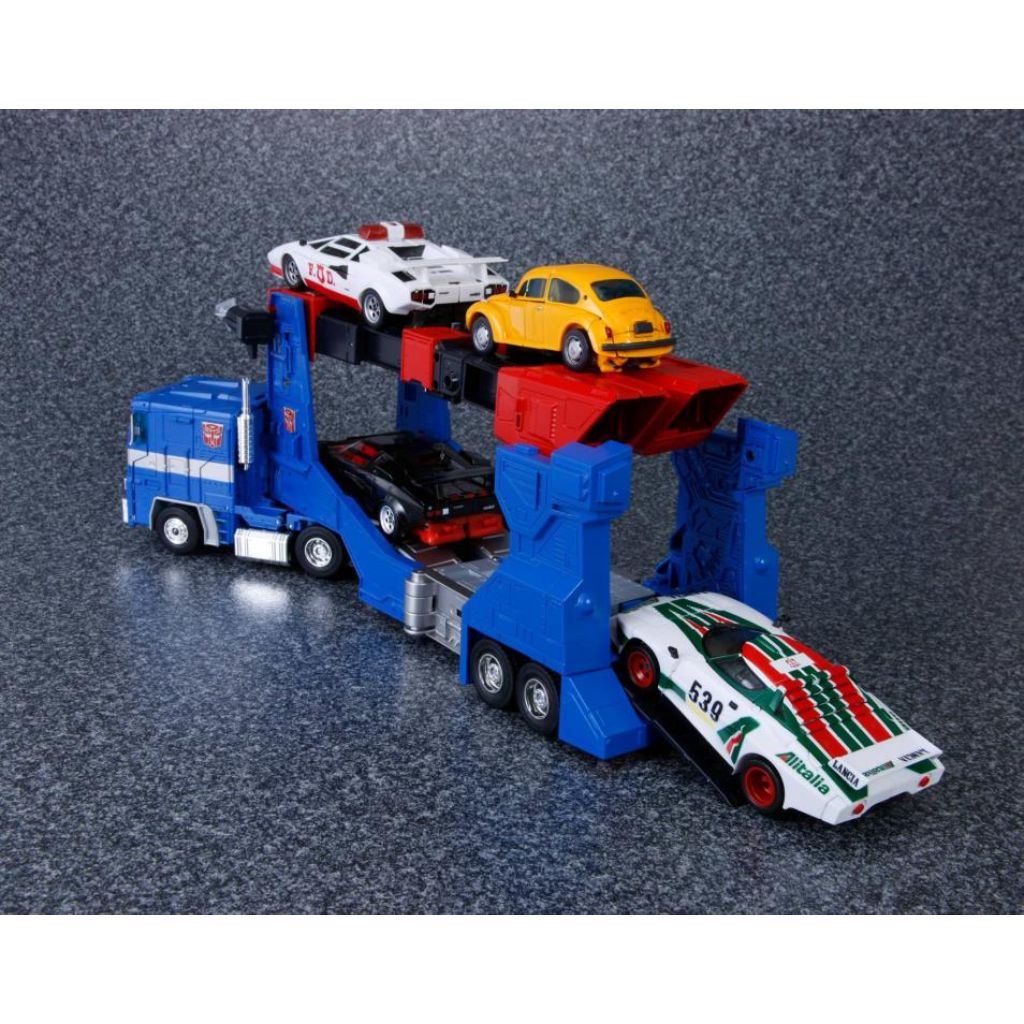 Takara Tomy Transformers MP-31 Delta Magnus