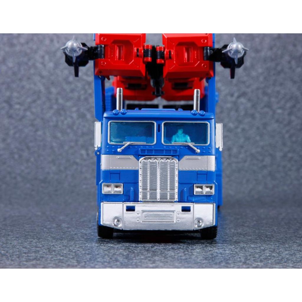 Takara Tomy Transformers MP-31 Delta Magnus