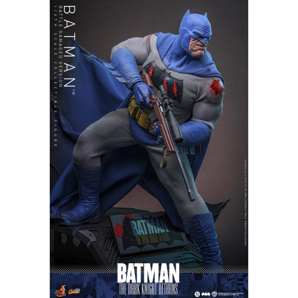 CMS031 Batman: The Dark Knight Returns - 1/6th scale Batman (Battle Damaged Version)