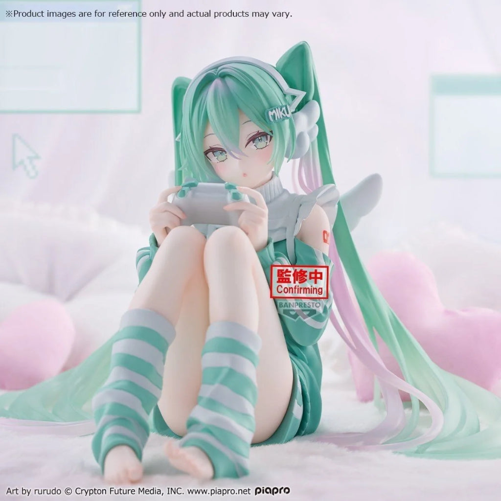 Banpresto Hatsune Miku Holiday Memories Game Figure