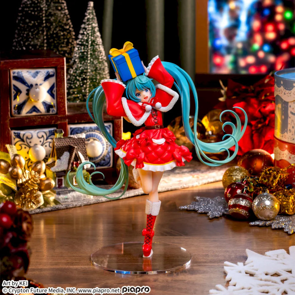 Sega Hatsune Miku Christmas 2024 Ver. Luminasta Figure