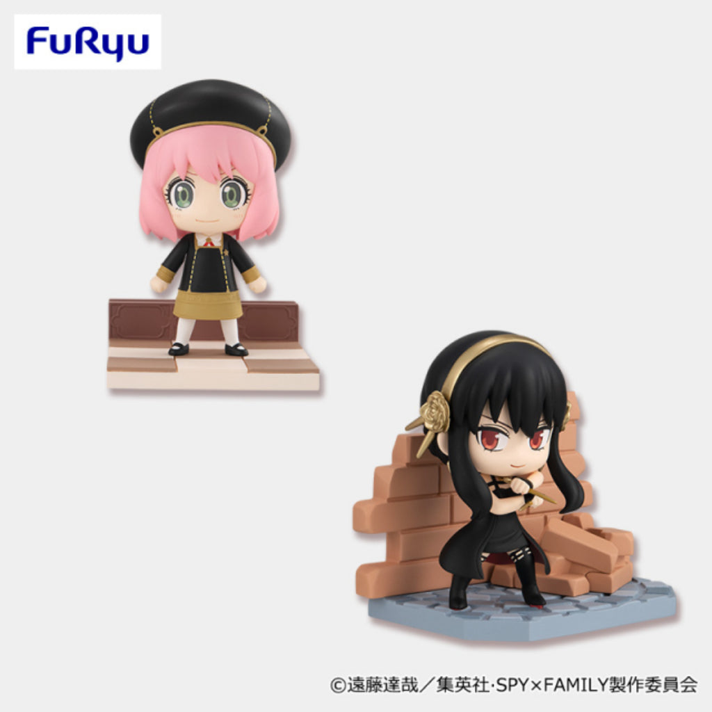 FuRyu Spy x Family Anya & Yor Hold Figure Mini