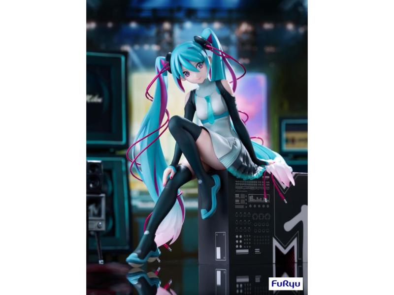 Hatsune Miku × Mtv 1/7 Scale Figure