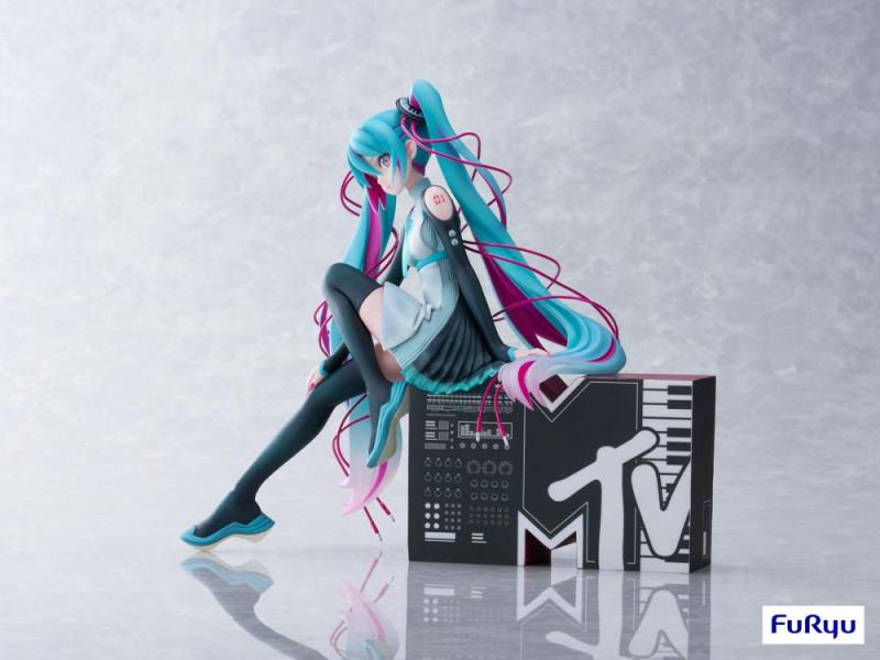 Hatsune Miku × Mtv 1/7 Scale Figure