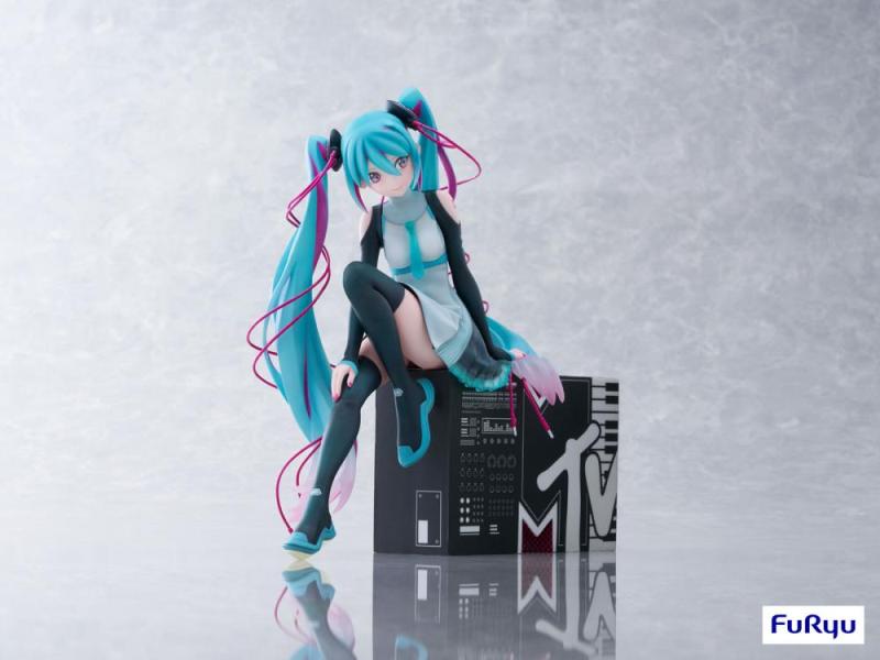 Hatsune Miku × Mtv 1/7 Scale Figure