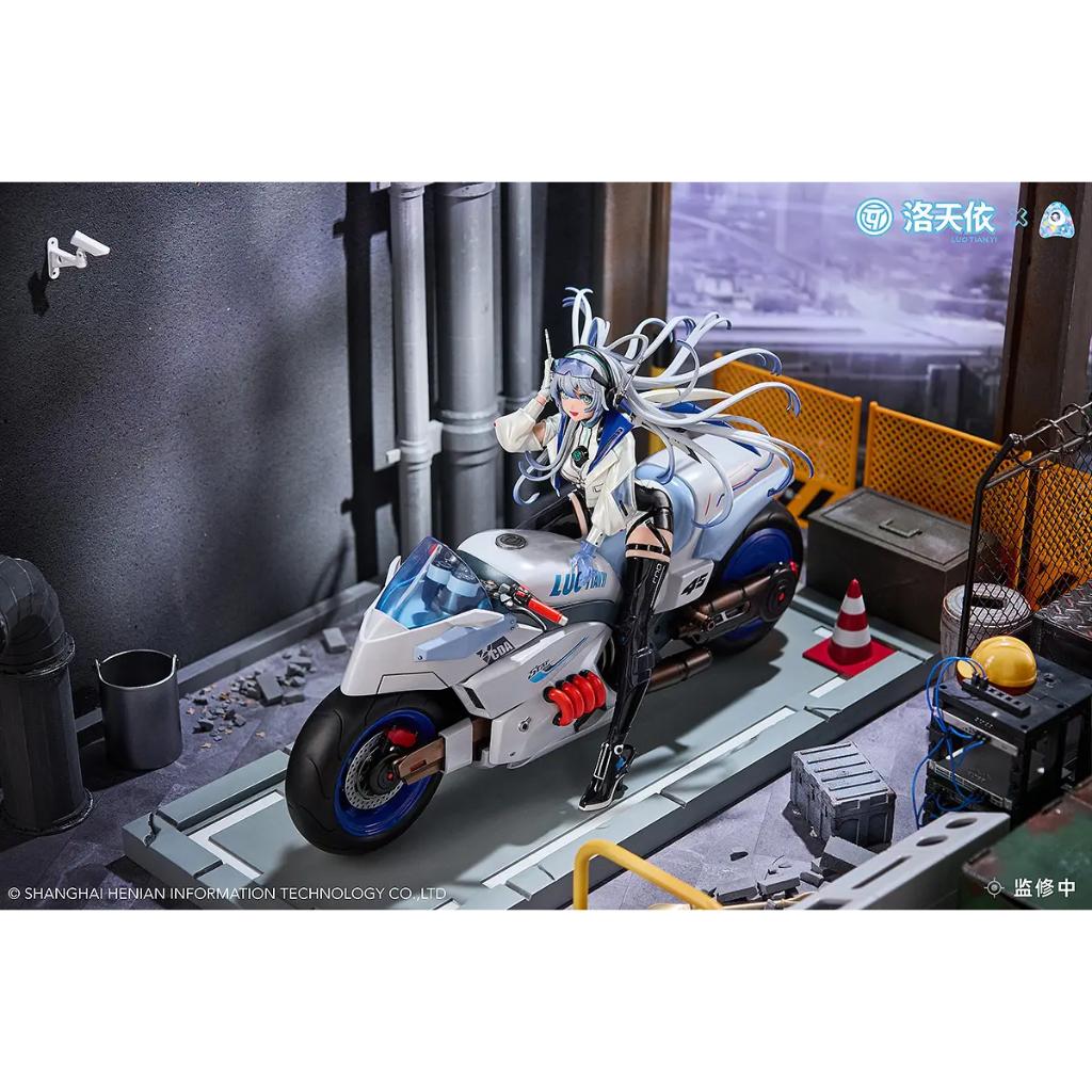 Vsinger Luo Tianyi Retro-Future Storm Driver Ver. 1/7 Complete Figure