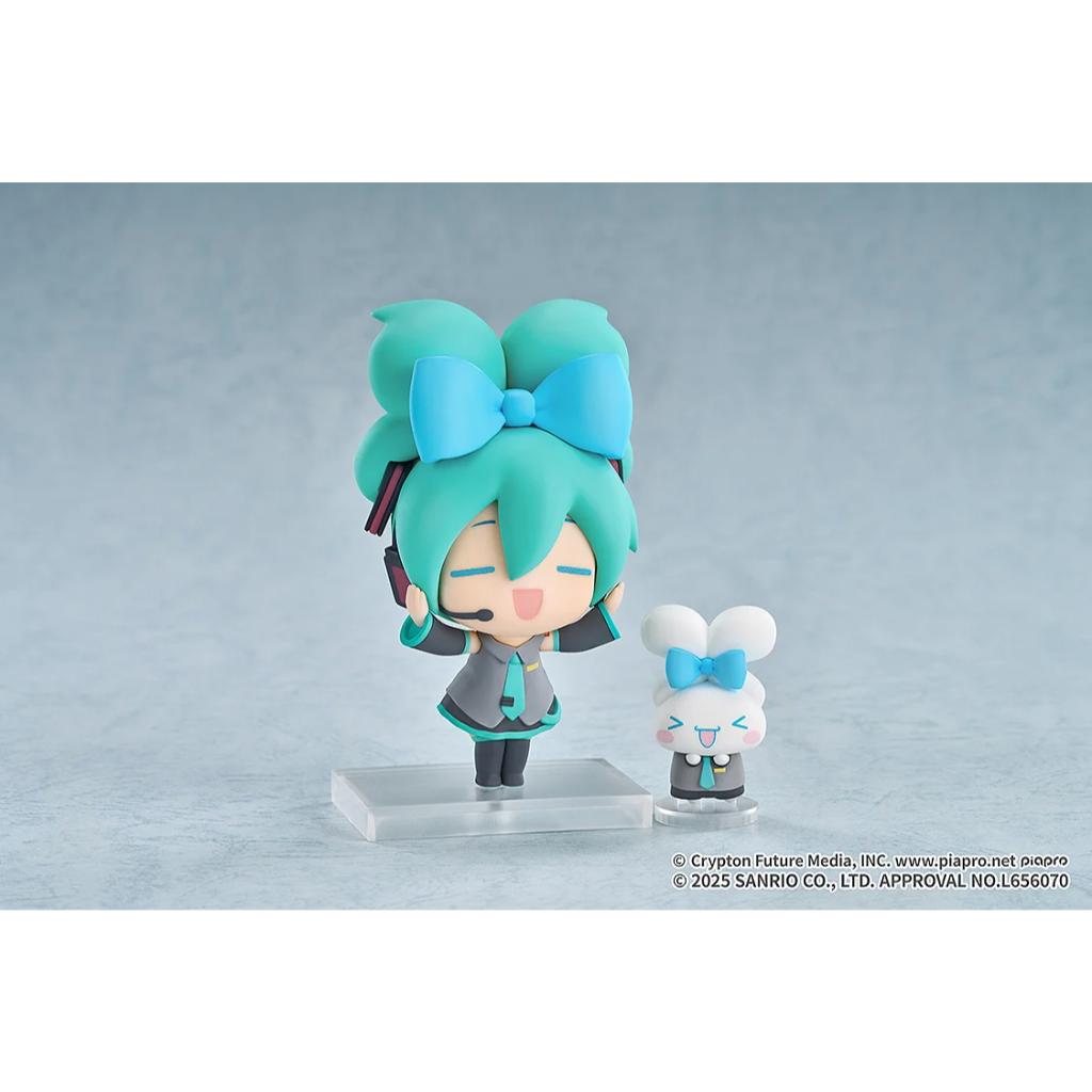 Hatsune Miku X Cinnamoroll Chibi Figure