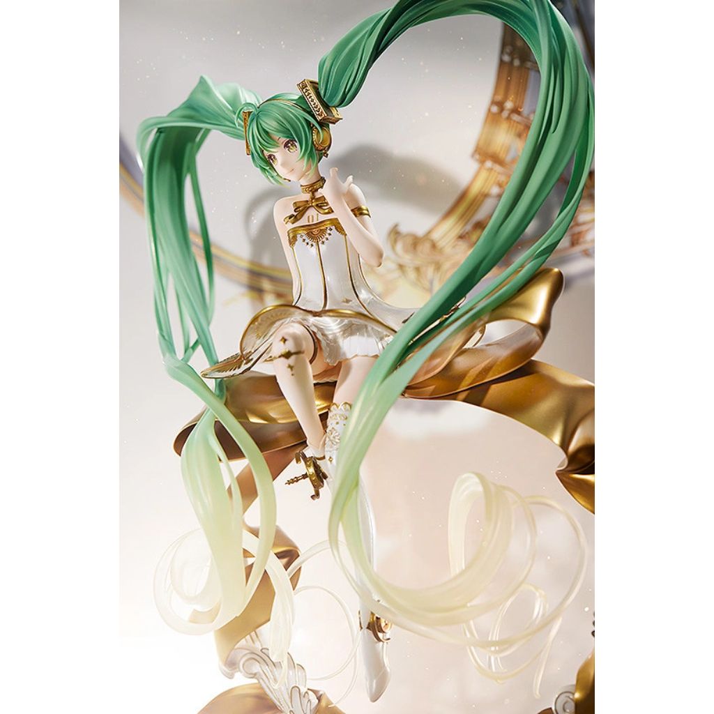 Hatsune Miku Symphony: 2022 Ver. Figurine