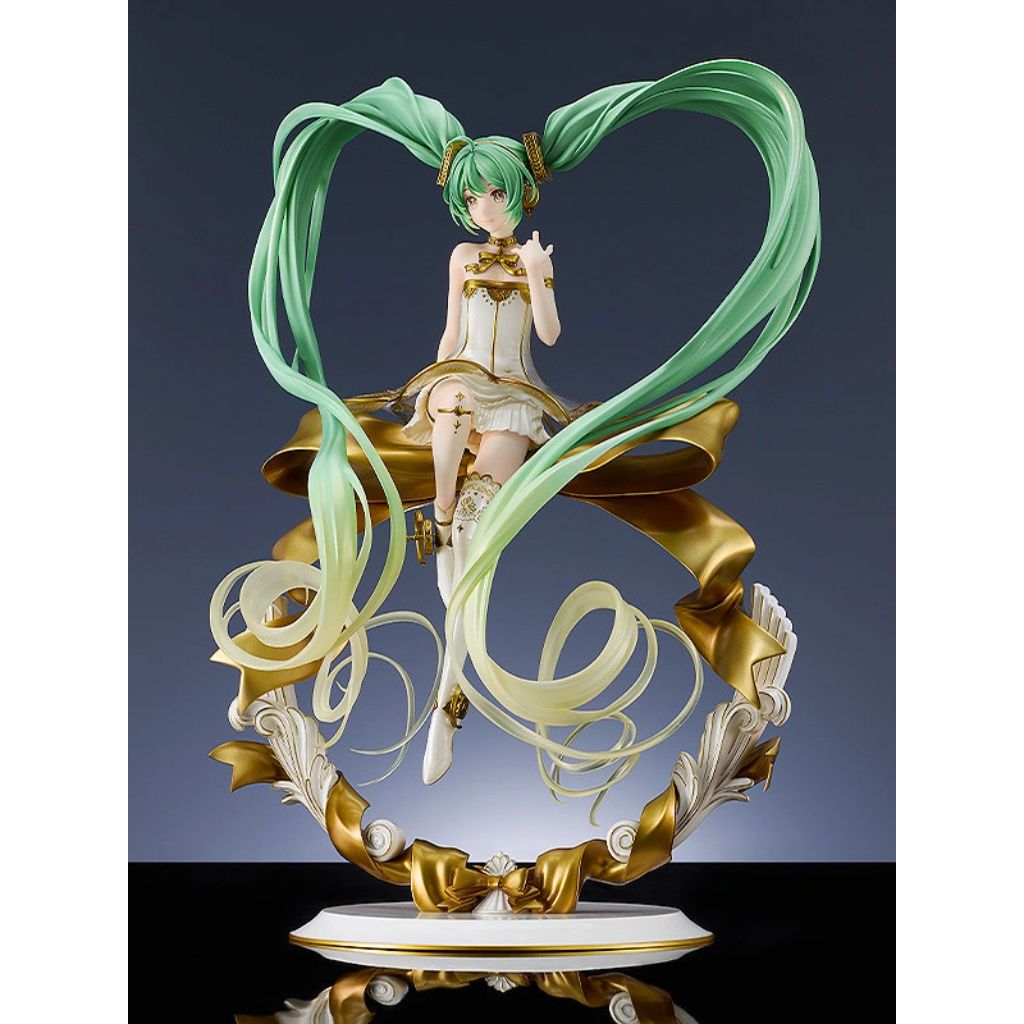 Hatsune Miku Symphony: 2022 Ver. Figurine