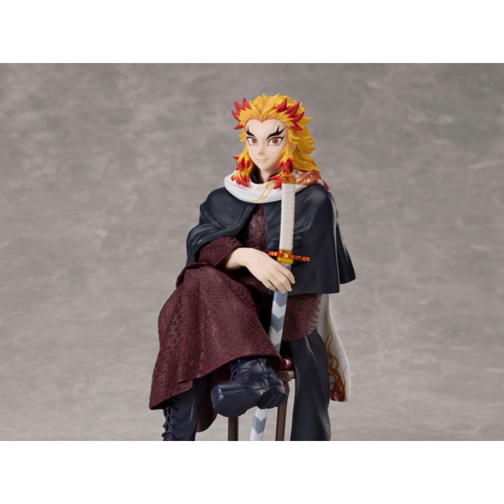 Demon Slayer: Kimetsu No Yaiba - Kyojuro Rengoku Non Scale Figure