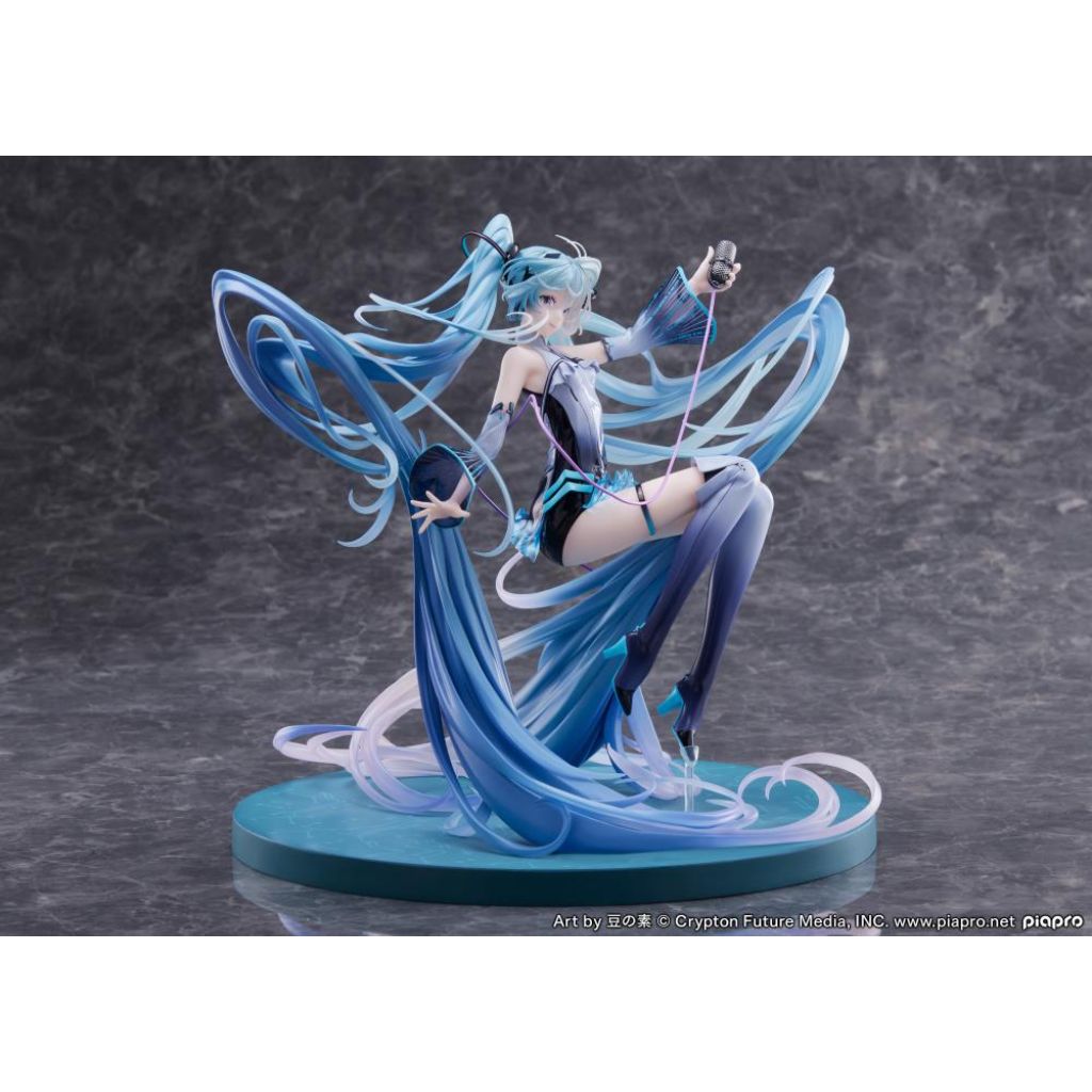 Hatsune Miku Techno-Magic Ver. 1/7 Scale Figure