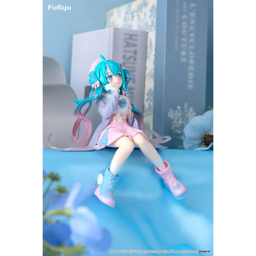 FuRyu Hatsune Miku Koi Suru Sailor Gray Ver. Noodle Stopper