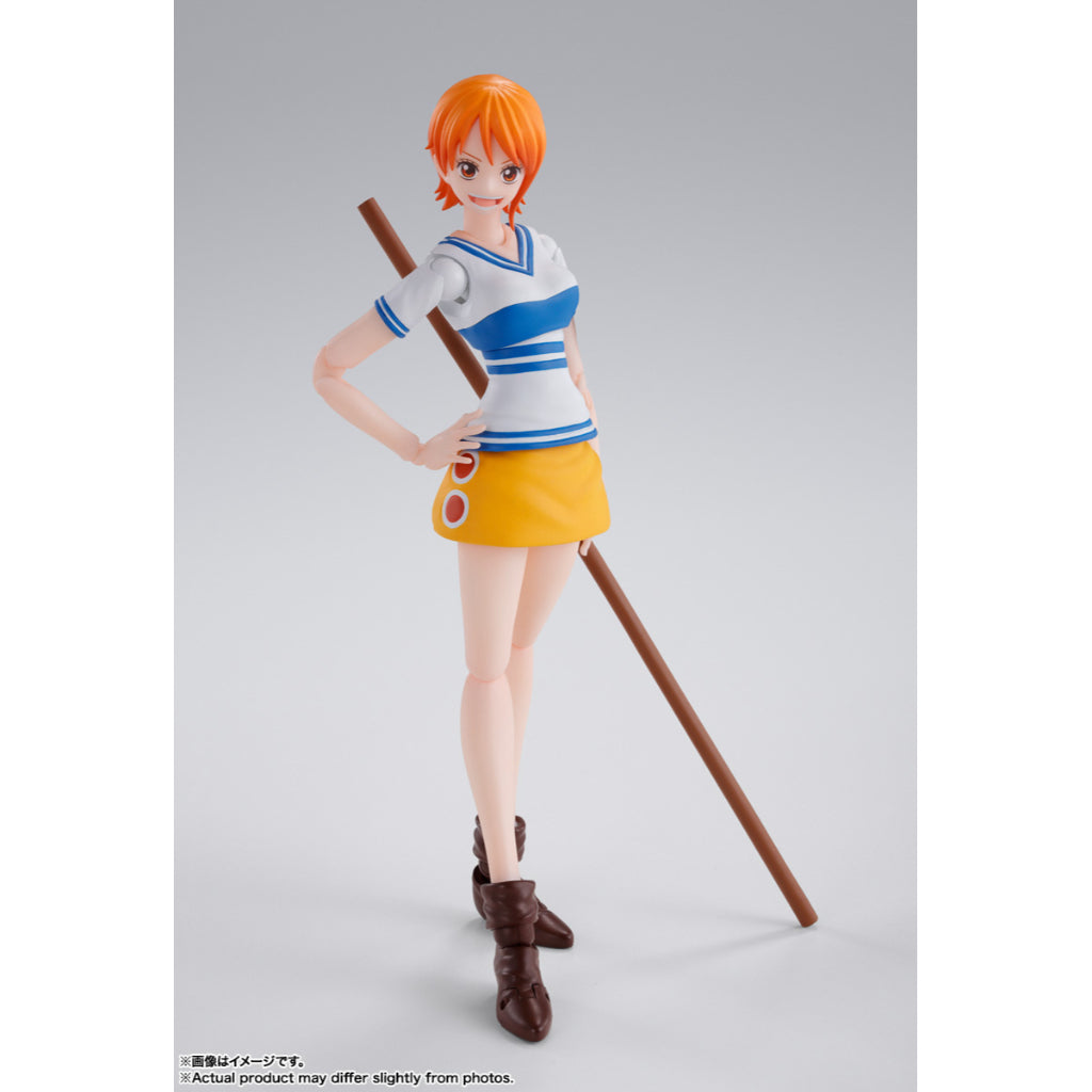 S.H.Figuarts Nami -Romance Dawn-