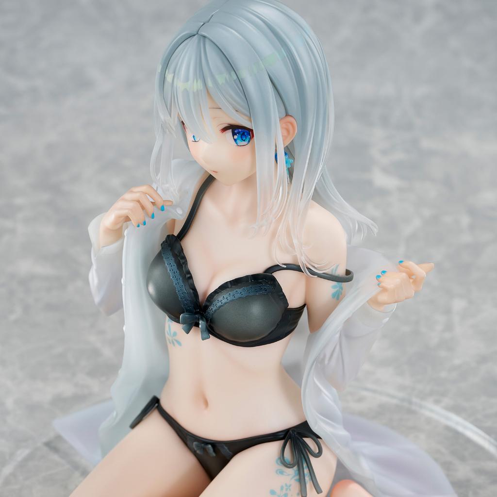 Fuumi Illustration - Silver-Haired Girl Sky Blue Morning (Special Outfit Ver.) Figurine