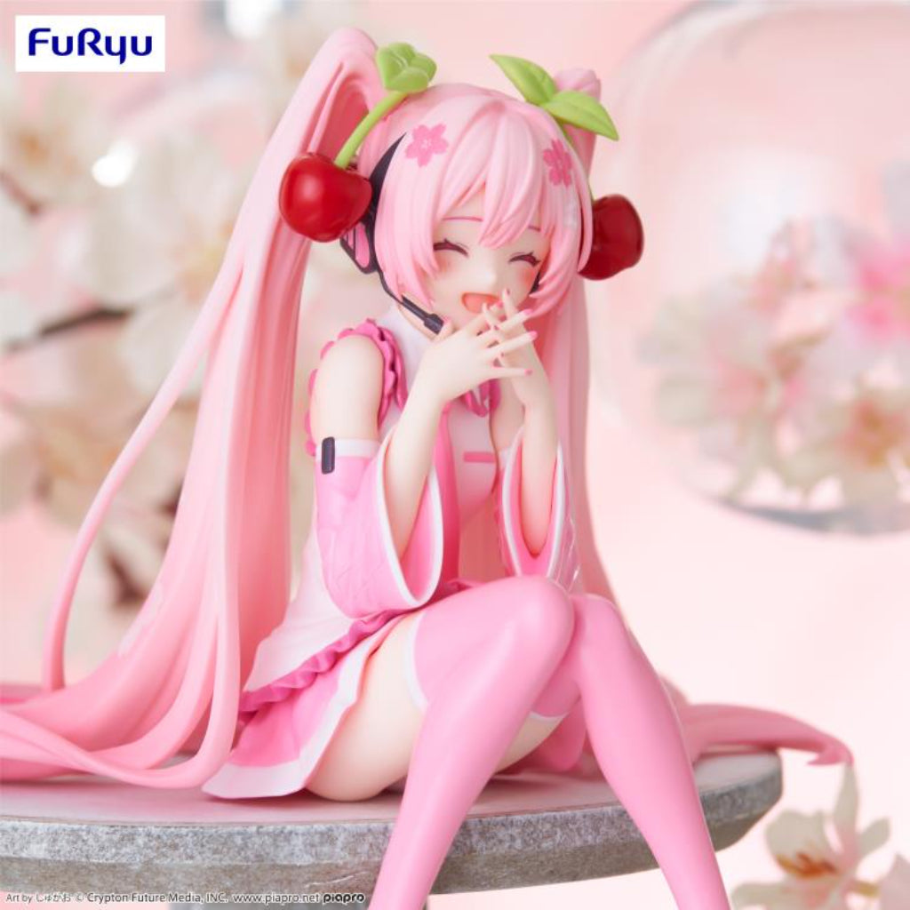 FuRyu Sakura Miku 2023 Smile Ver. Noodle Stopper