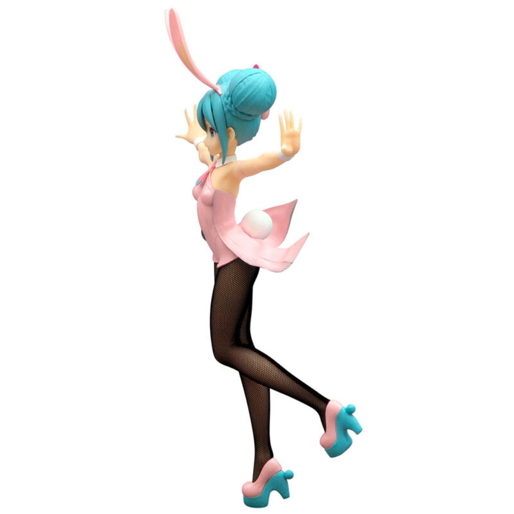 FuRyu Hatsune Miku Wink Pearl Pink Ver. BiCute Bunnies Figure