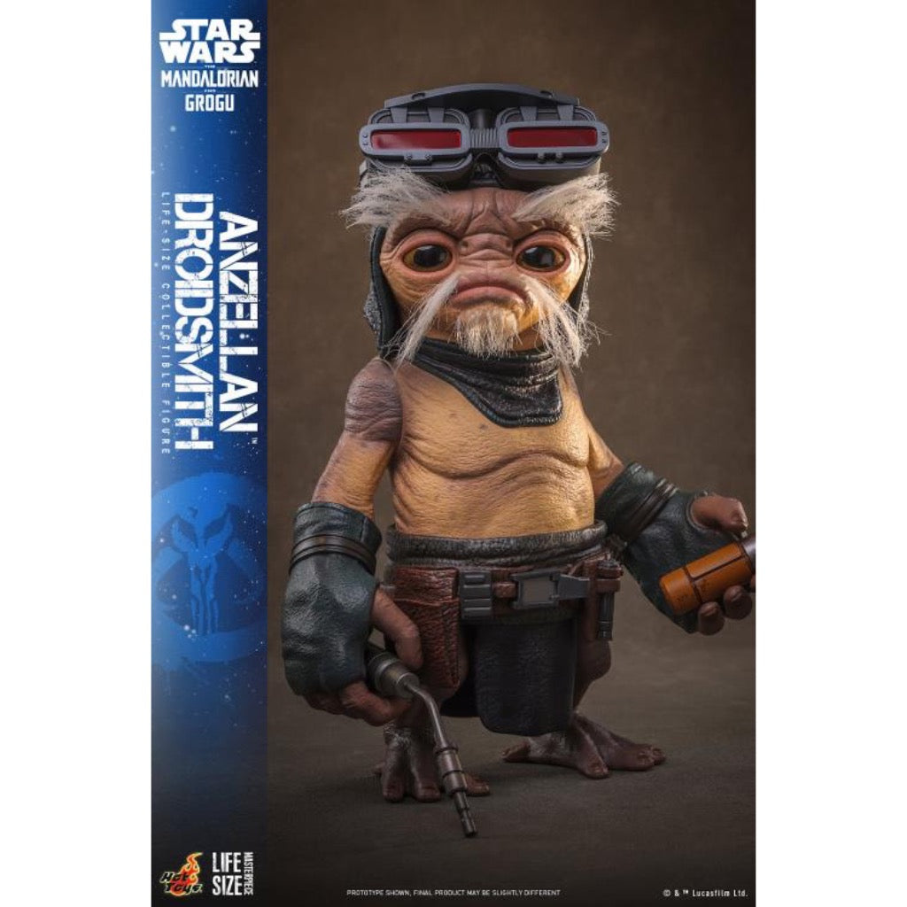 LMS017 The Mandalorian and Grogu - Anzellan Droidsmith Life-Size Collectible Figure