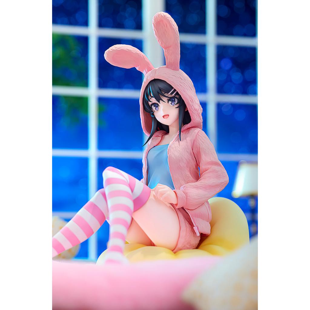 Rascal Does Not Dream Of A Knapsack Kid - Mai Sakurajima Hoodie Look Rabbit Ears Ver. Popular Edition Figurine