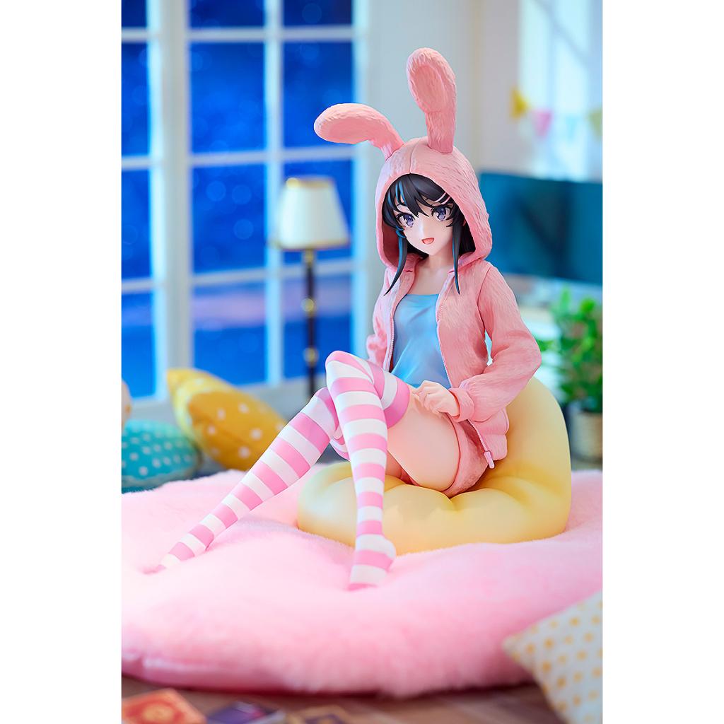 Rascal Does Not Dream Of A Knapsack Kid - Mai Sakurajima Hoodie Look Rabbit Ears Ver. Popular Edition Figurine