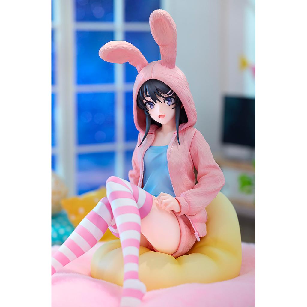 Rascal Does Not Dream Of A Knapsack Kid - Mai Sakurajima Hoodie Look Rabbit Ears Ver. Popular Edition Figurine