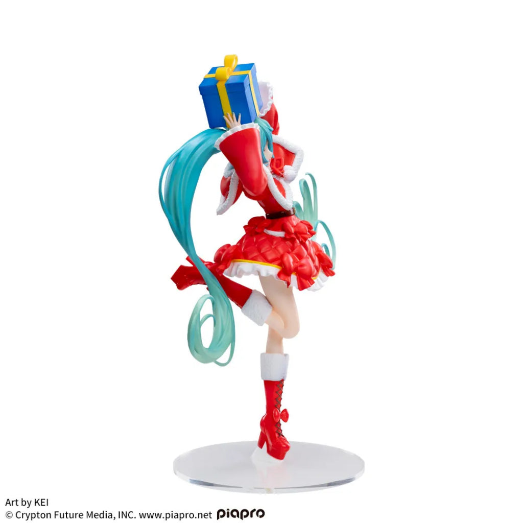 Sega Hatsune Miku Christmas 2024 Ver. Luminasta Figure