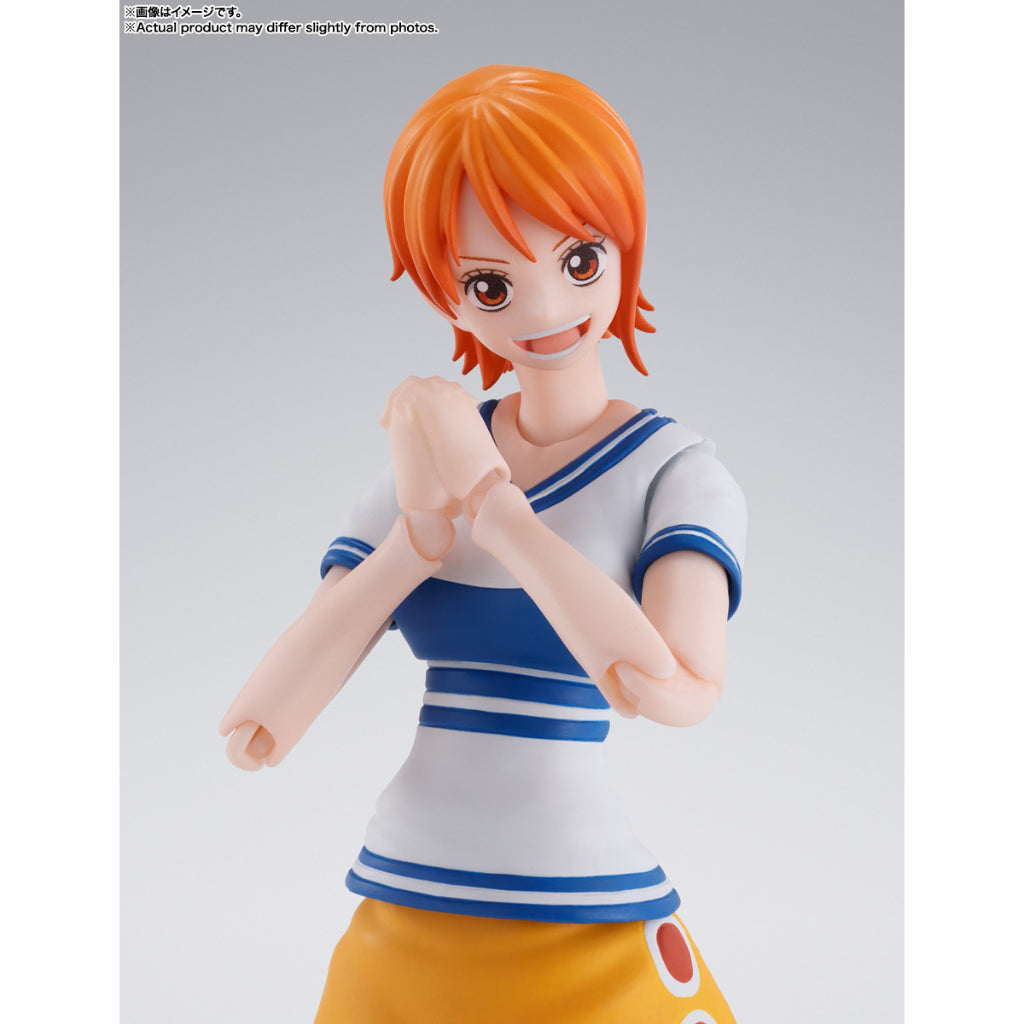 S.H.Figuarts Nami -Romance Dawn-