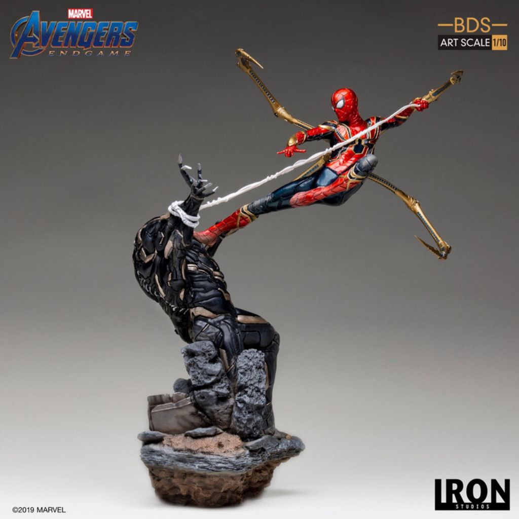 Avengers Endgame BDS Art Scale 1/10 - Iron Spider vs Outrider