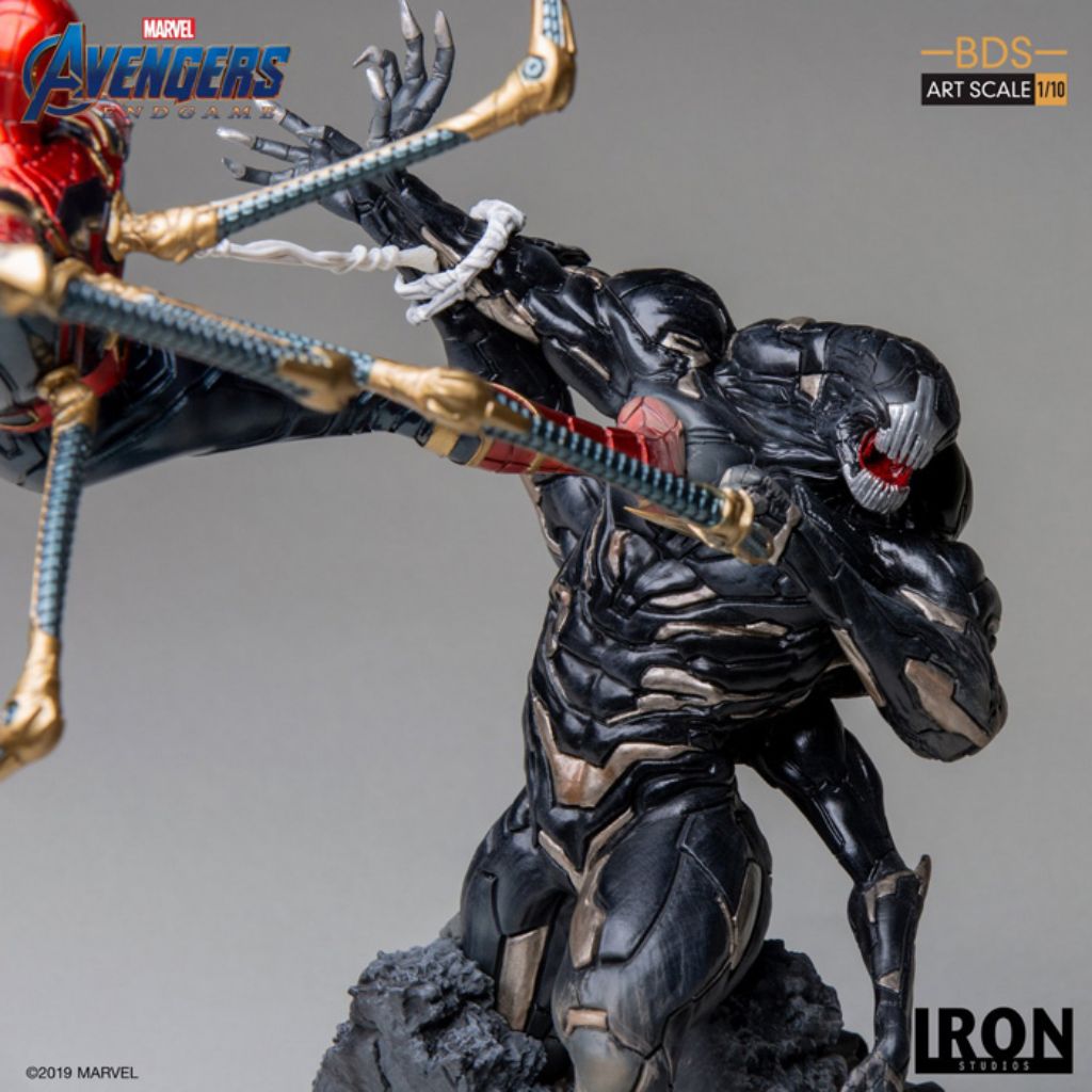 Avengers Endgame BDS Art Scale 1/10 - Iron Spider vs Outrider