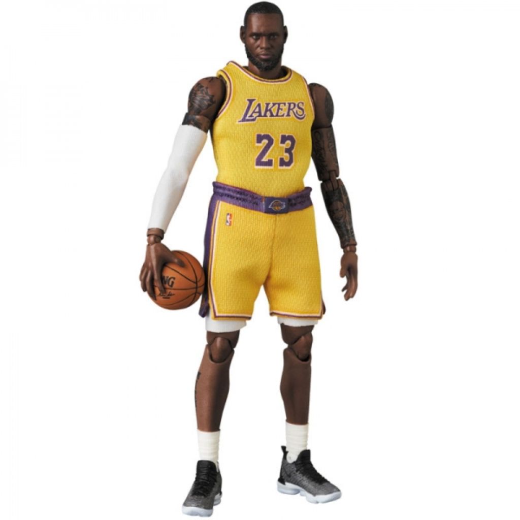 MAFEX 127 NBA - LeBron James (Los Angeles Lakers)