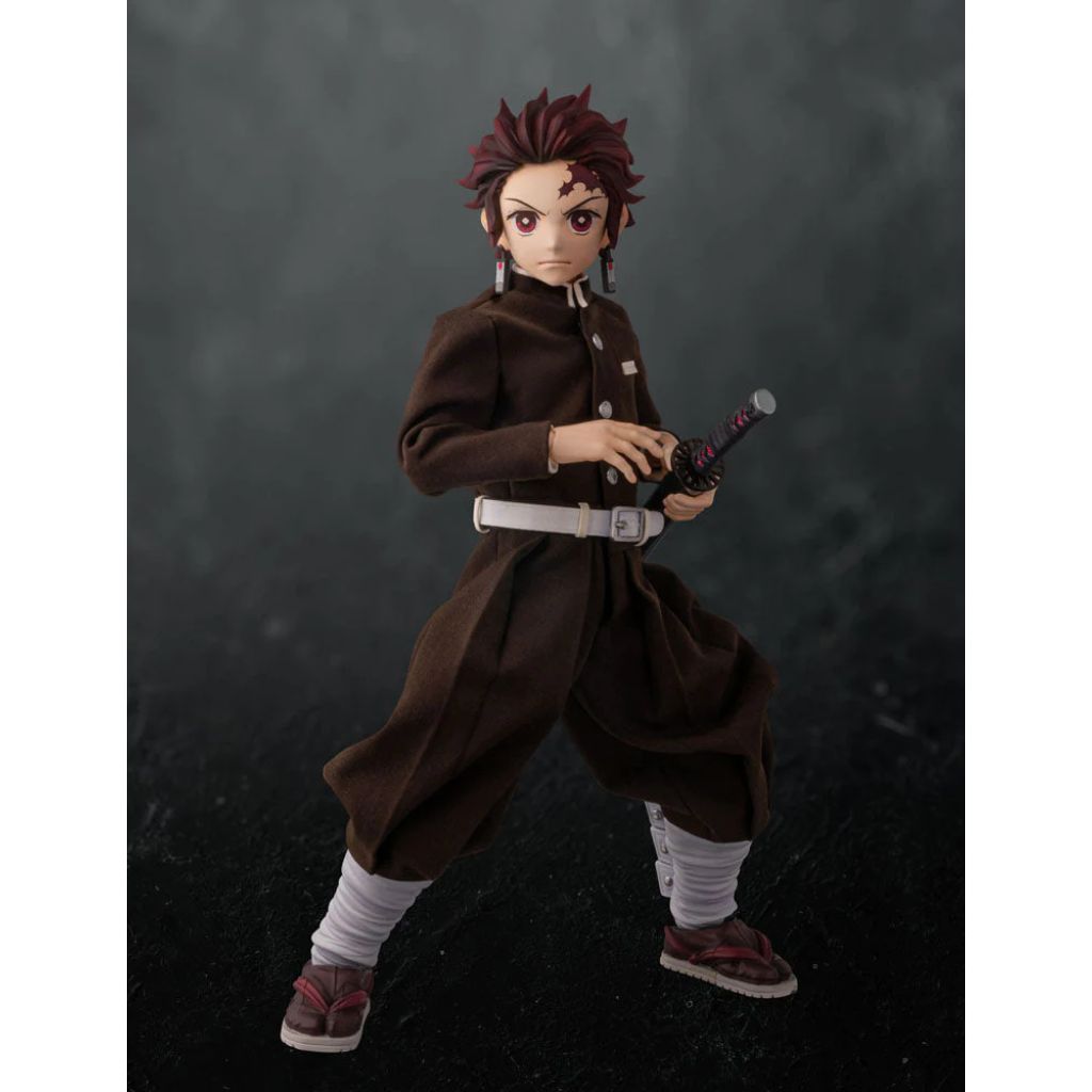 Demon Slayer: Kimetsu No Yaiba - Tanjiro Kamado Action Figure