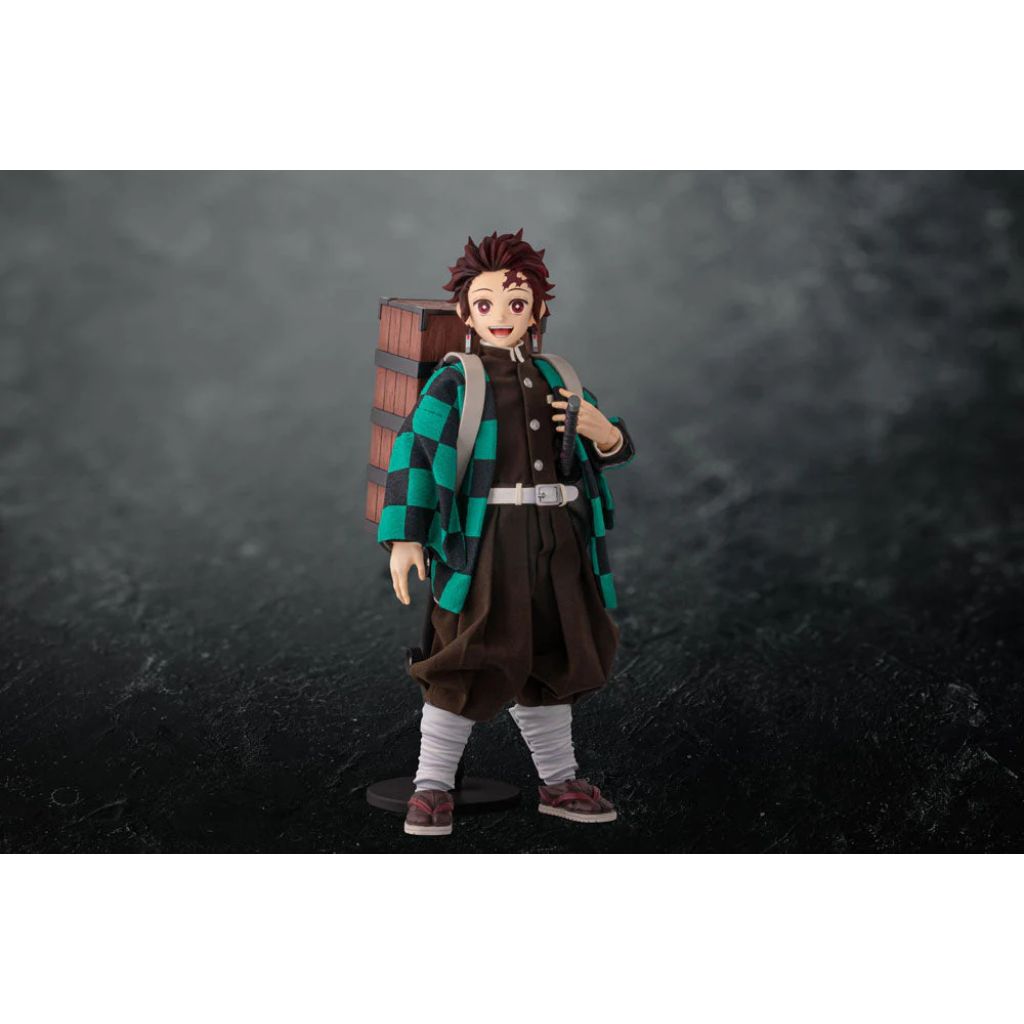 Demon Slayer: Kimetsu No Yaiba - Tanjiro Kamado Action Figure