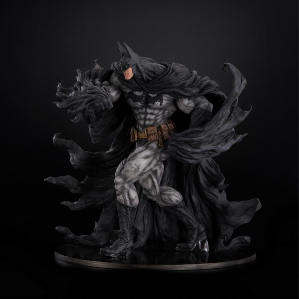 Batman - Sofbinal Batman Hard Black Ver. Figurine