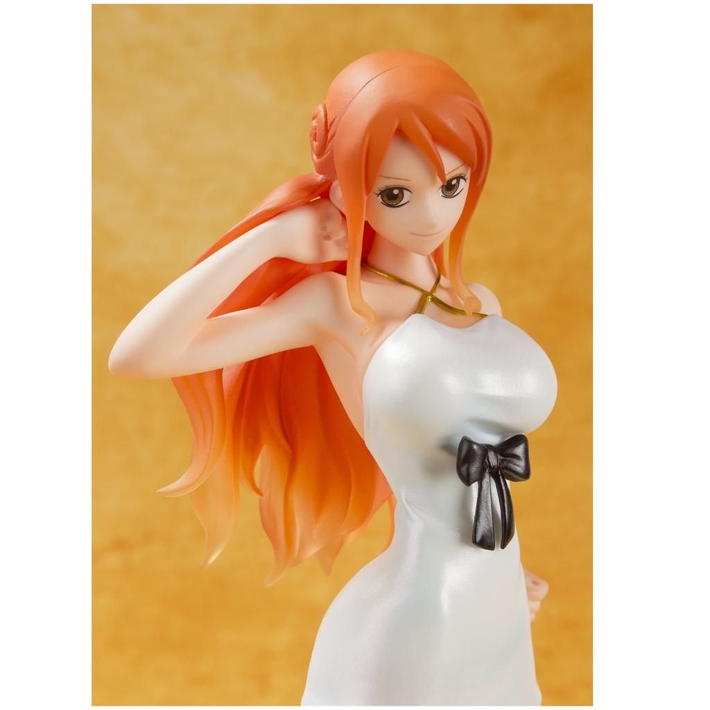 Bandai FZ Nami Gold Film Ver. One Piece