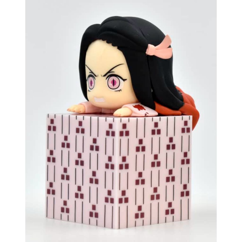 FuRyu Nezuko Collection Ver B Kimetsu No Yaiba Hikkake Figure