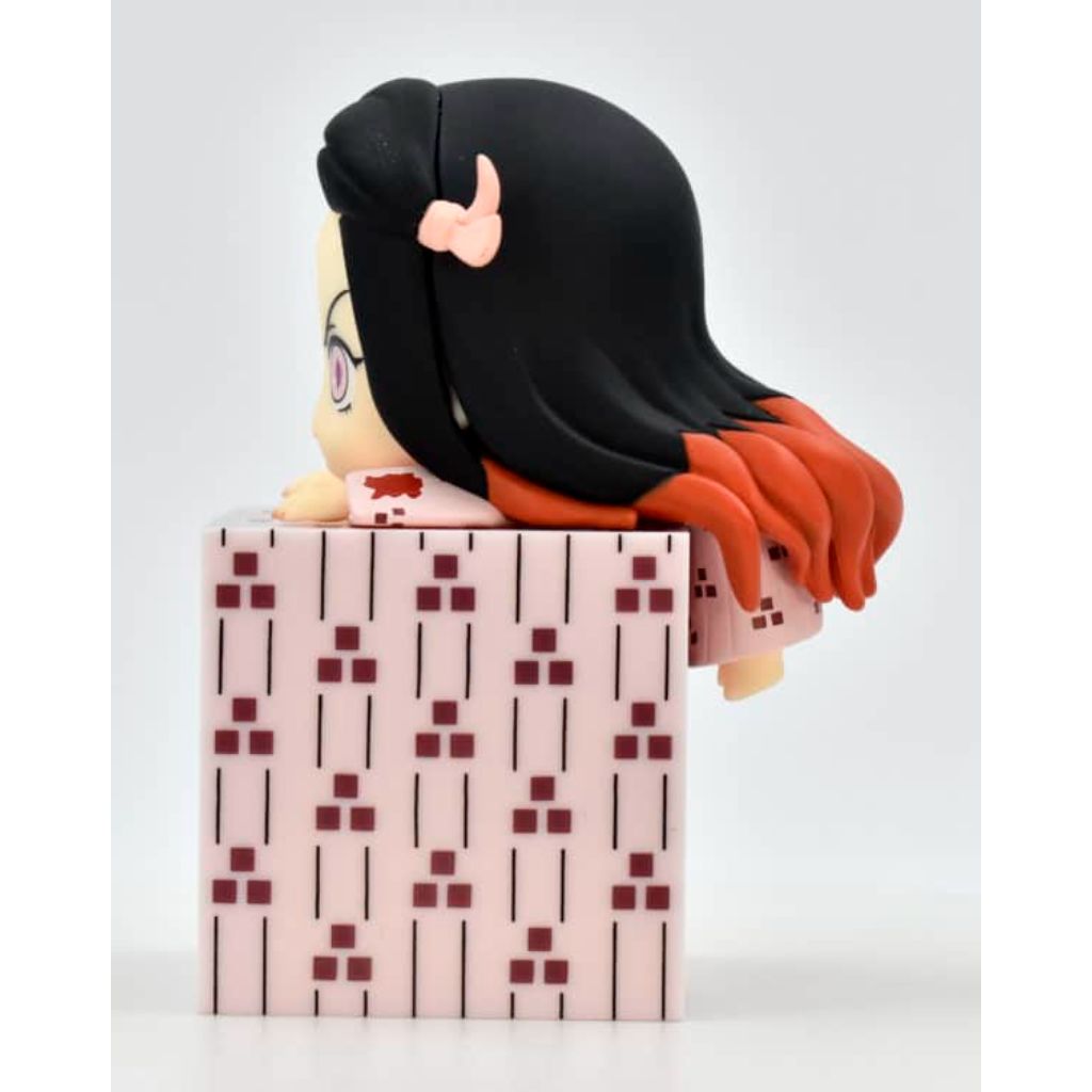 FuRyu Nezuko Collection Ver B Kimetsu No Yaiba Hikkake Figure