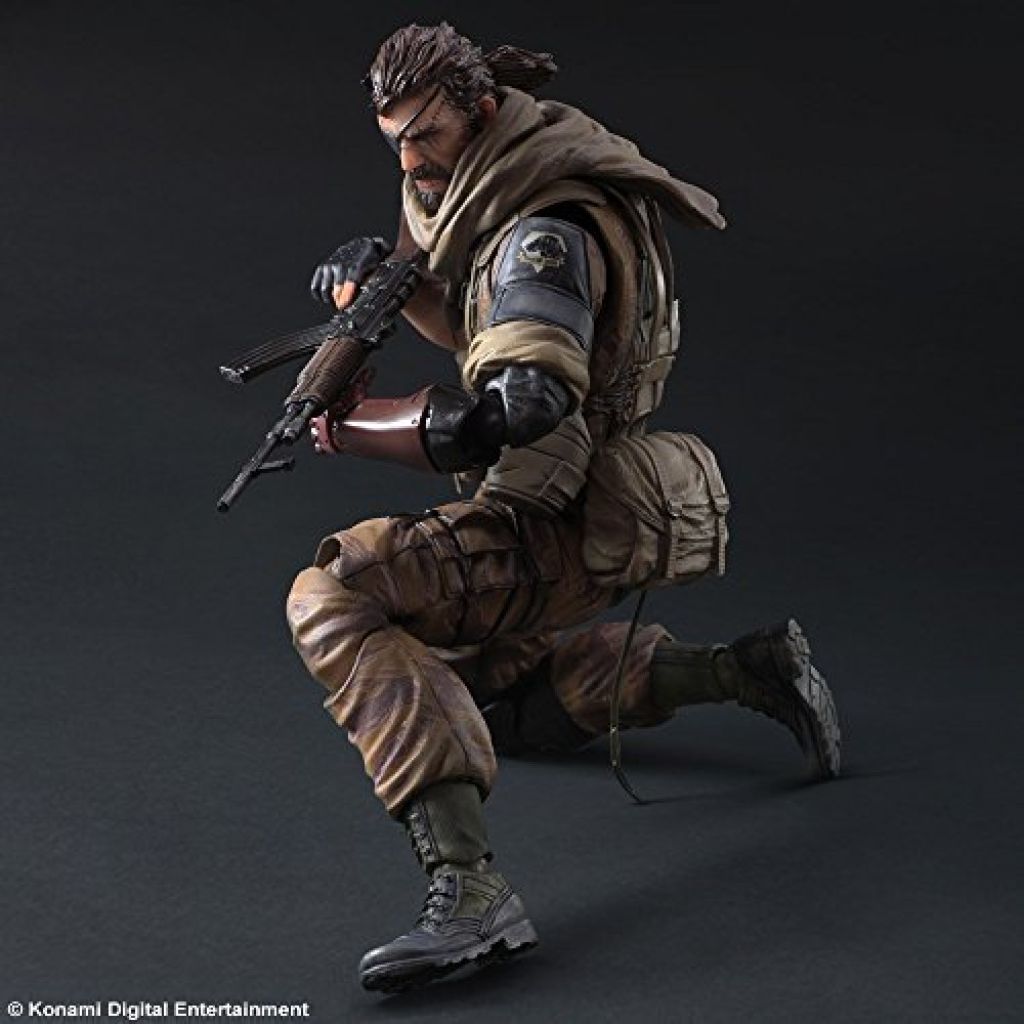 Square Enix Play Arts Kai - Venom Snake Gold Tiger Ver.