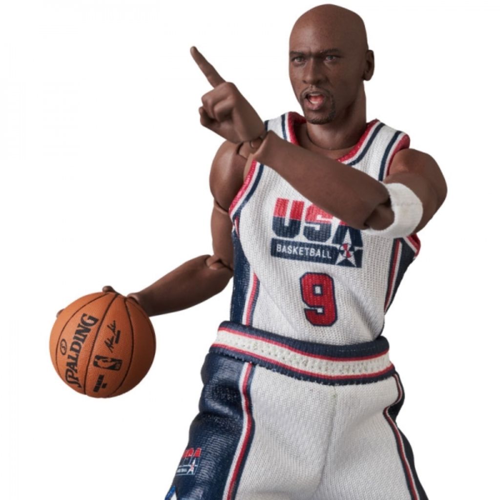 MAFEX 132 NBA - Michael Jordan (1992 Team USA)